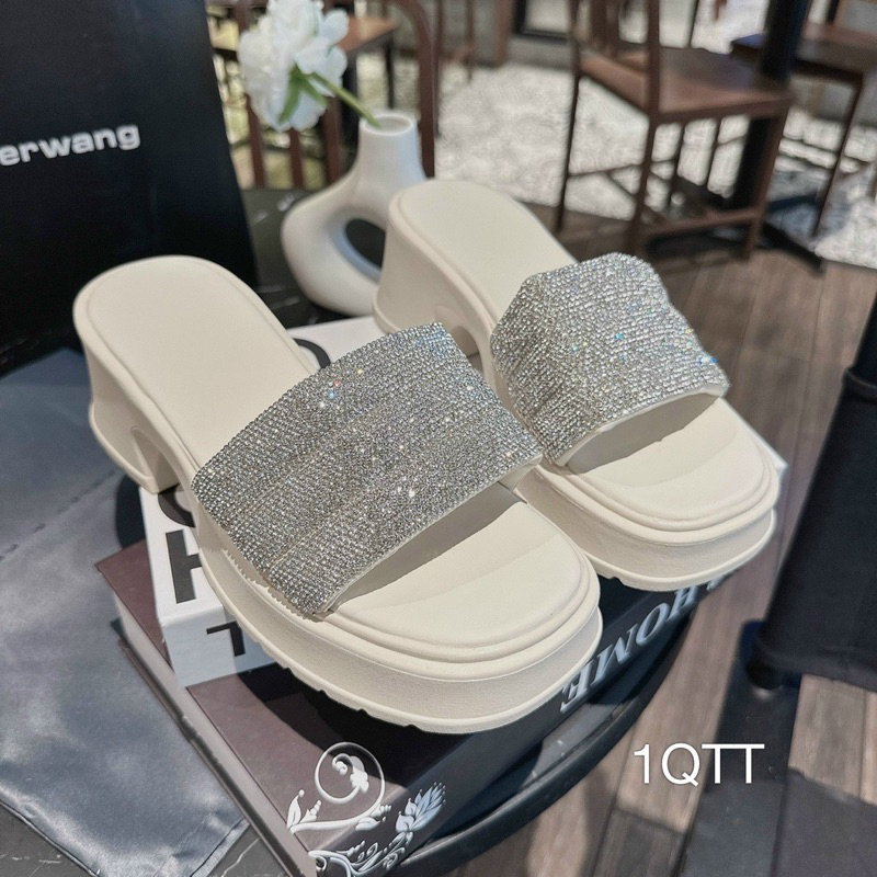 Dép Bánh Mì Gót Vuông Quai Xoàn Cao Cấp Sang Chảnh