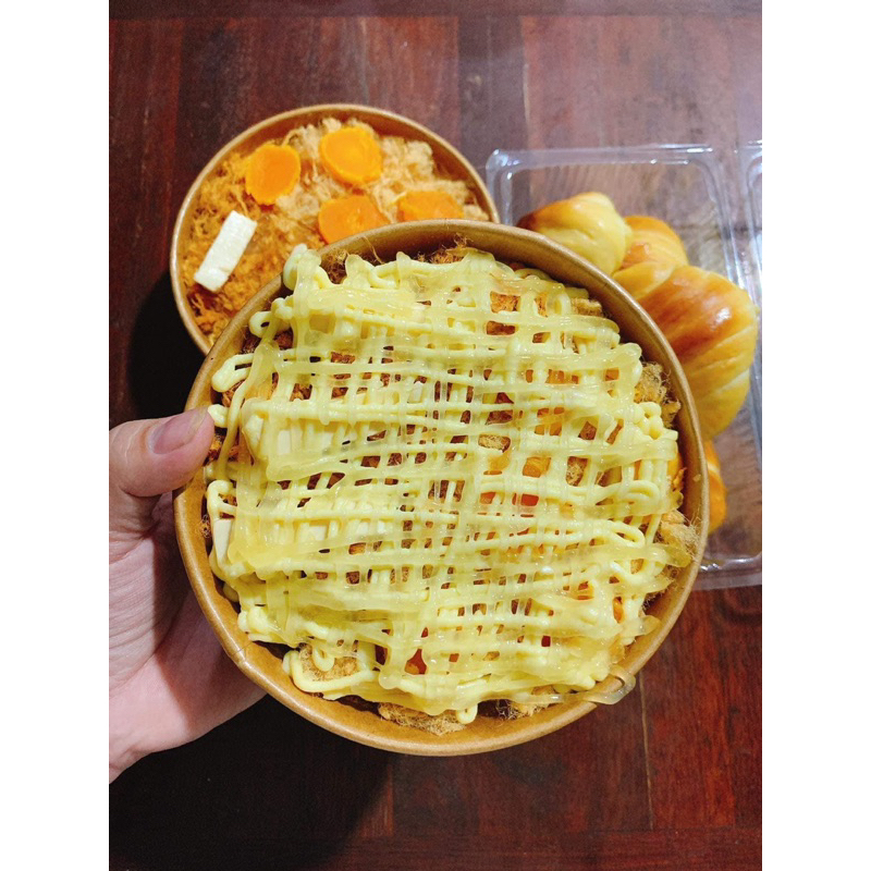 Bông lan trứng muối tô 750ml