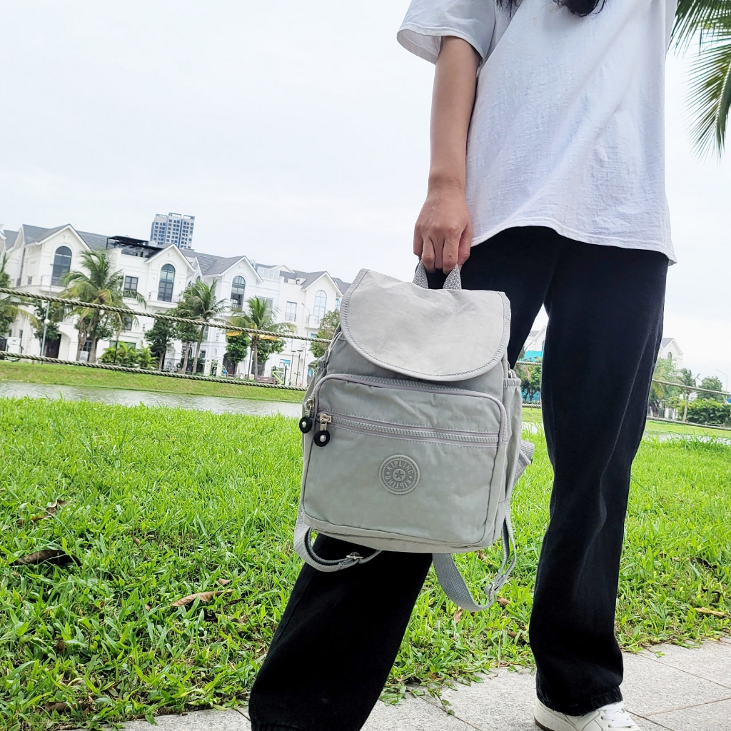 Balo Vải Họa Tiết Mã KL2004 Chất Liệu Vải Dù, Có Ngăn Đựng Bình Nước, Balo Cho Bé Đi Học Kích Thước 25X31X10cm