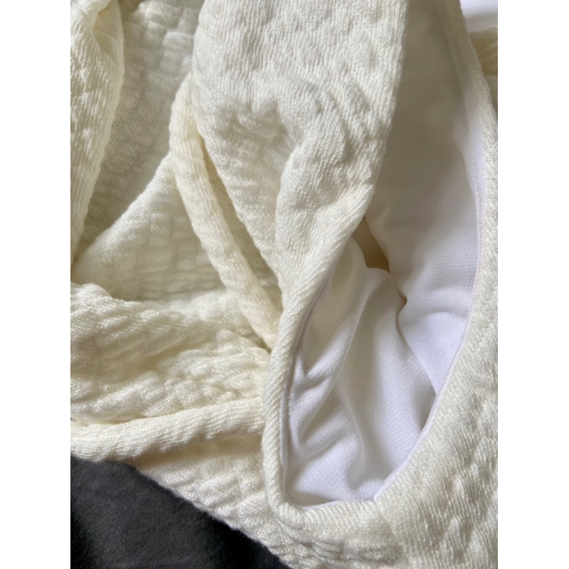 SOMÉ. Đầm kem đuôi cá phong cách thanh lịch nhẹ nhàng