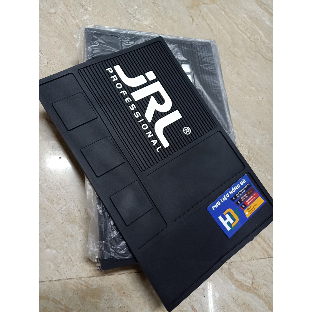 Thảm Lót Tông Đơ JRL Từ Tính 22.5*35cm