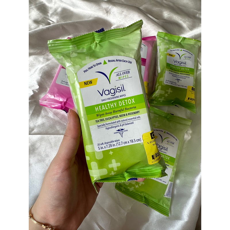 GIẤY LAU VỆ SINH PHỤ KHOA VAGISIL 20M