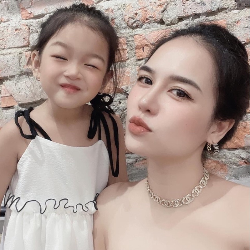 Choker CC đá hiệu sang chảnh nổi bật CKCC12