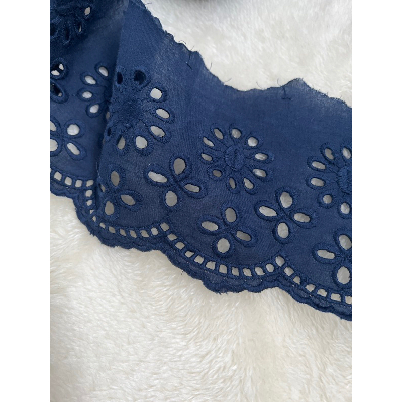 13m ren thô thêu màu xanh navy bản 10cm