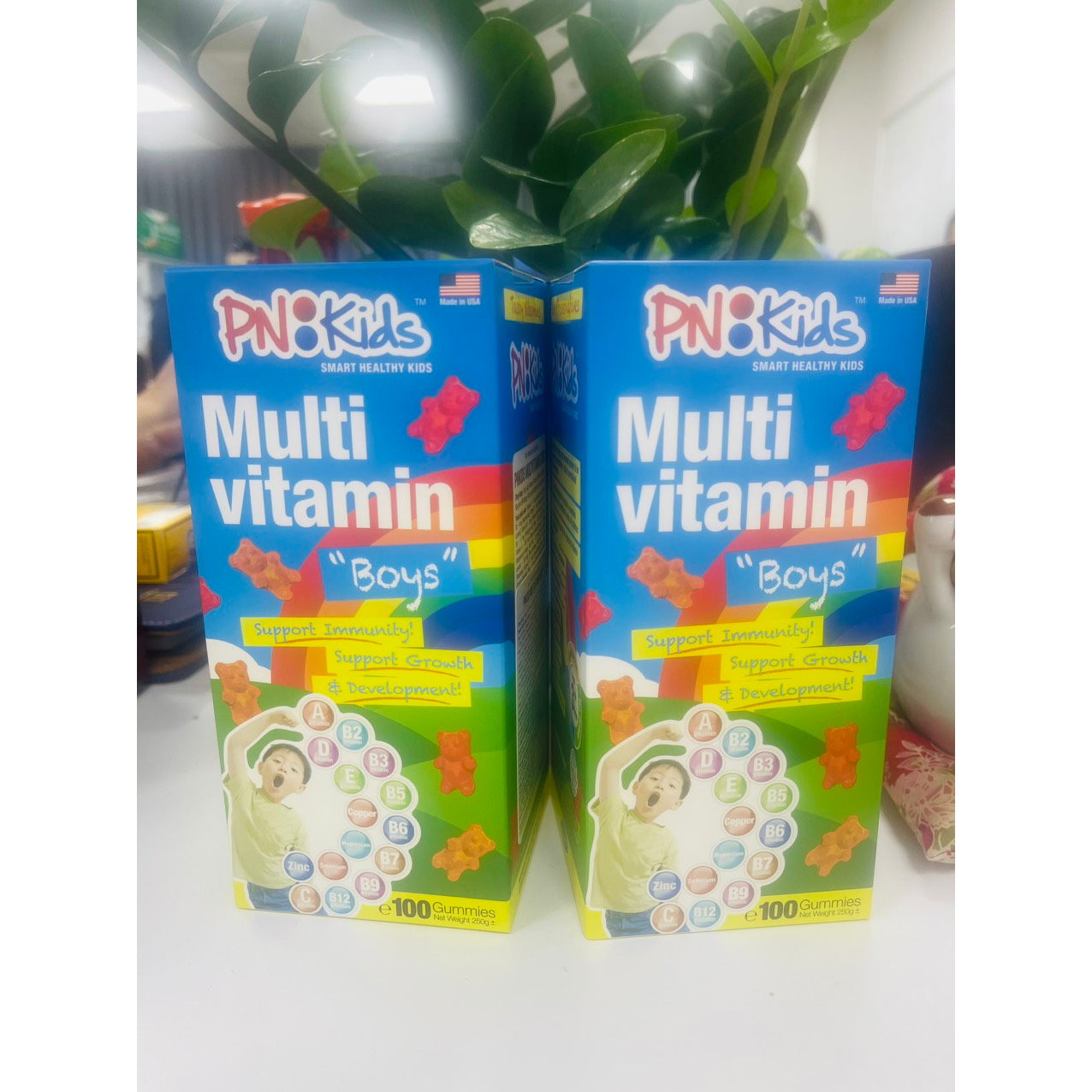 [Chính Hãng] Kẹo dẻo PN Kids Multivitamin  tăng sức đề kháng cho bé Boys and Girls