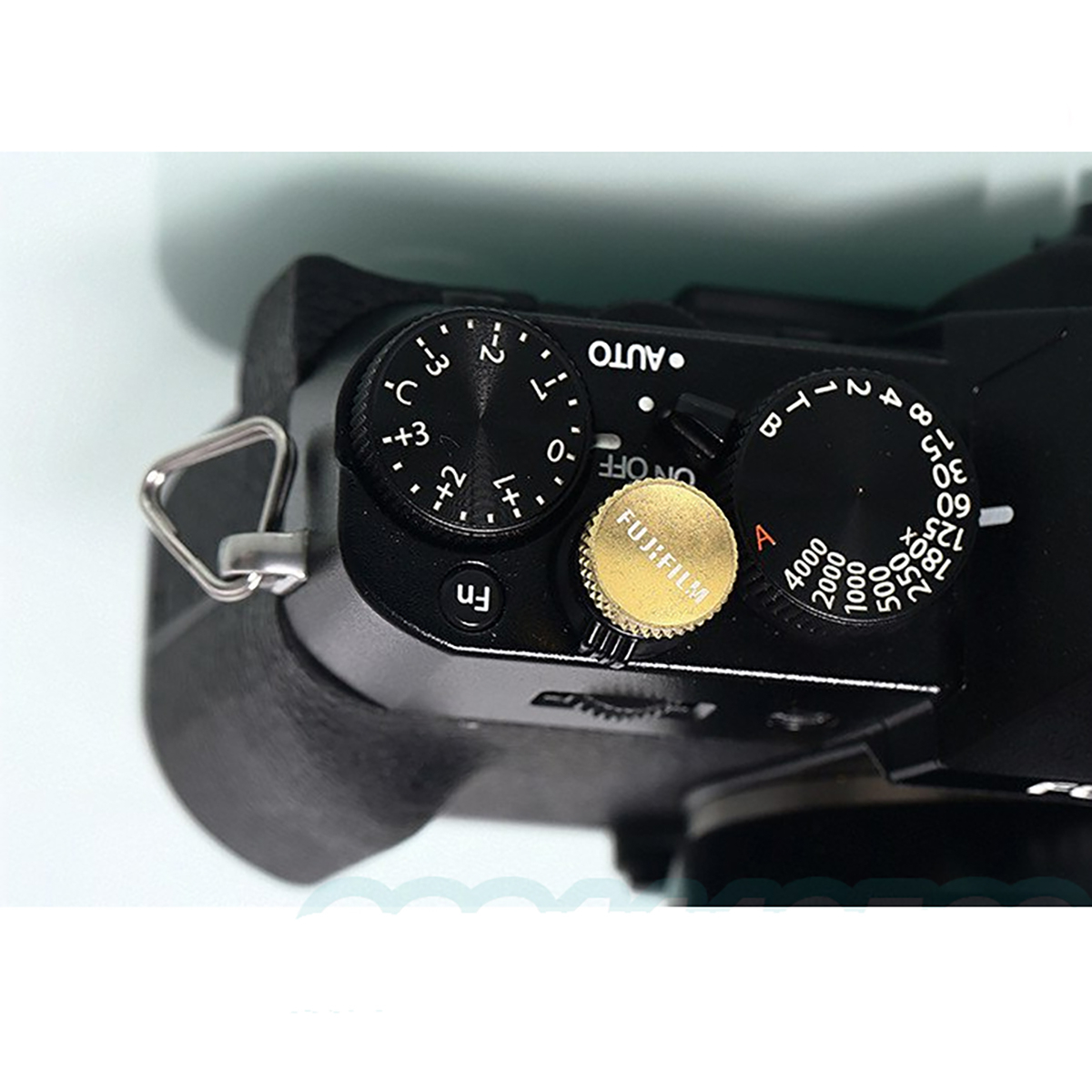 Nút bấm dạng ren dành cho máy ảnh vặn có khắc chữ FUJIFILM