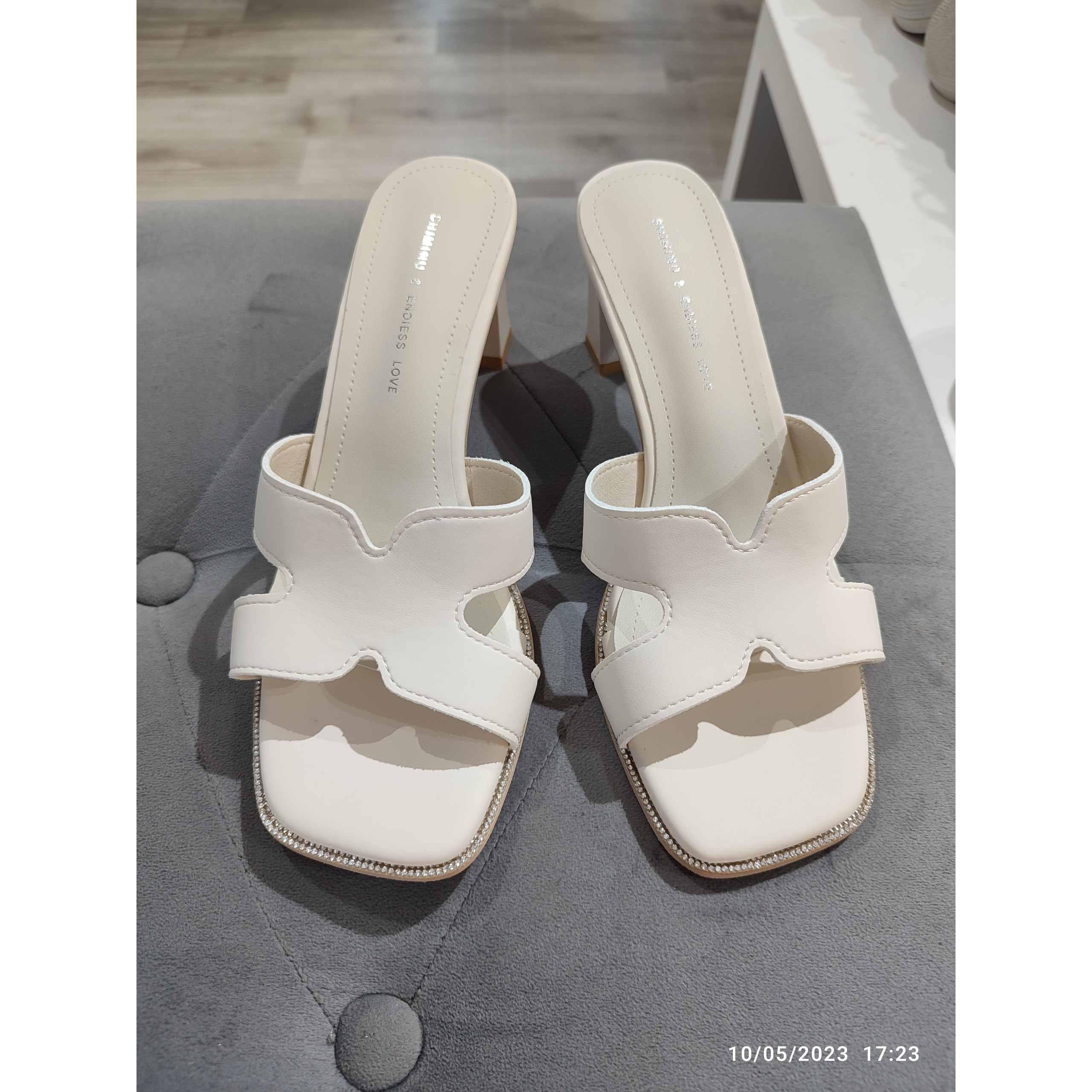 Dép/ Guốc cao gót HM viền đá 7p