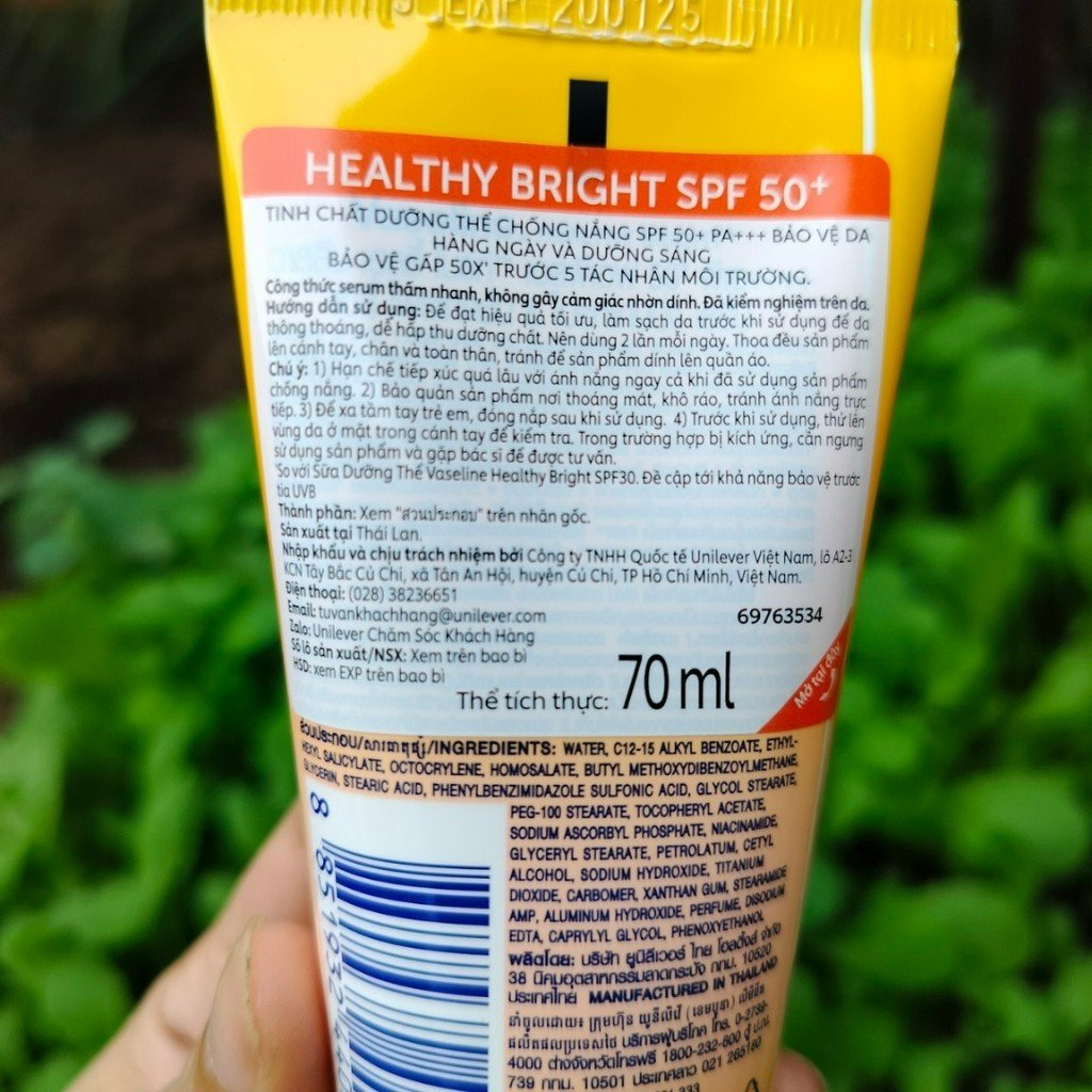 Serum chống nắng cơ thể Vaseline 50x bảo vệ da với SPF 50+ PA++++ giúp da sáng hơn gấp 2X- Hàng tặng 70g