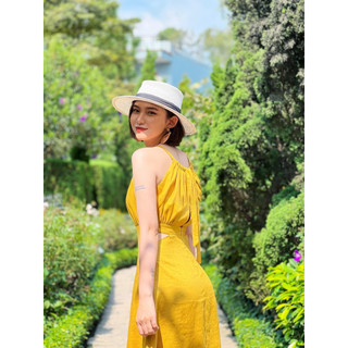 Đầm cổ yếm khoét eo maxi mùa hè