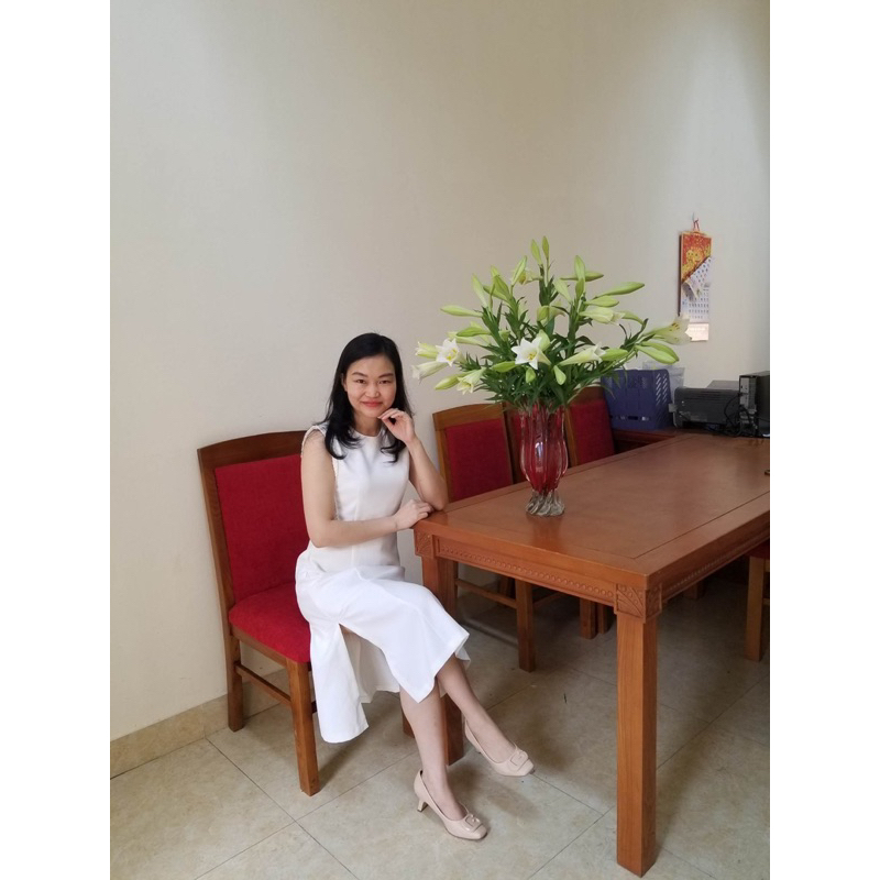 Đầm Ted trắng tinh khôi dễ thương cho mùa hè