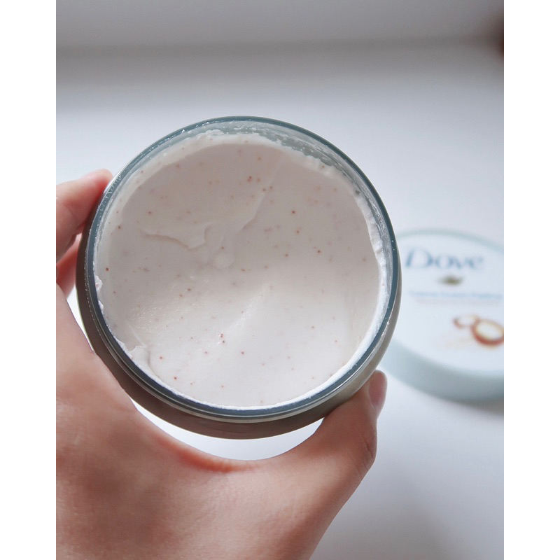 Tẩy da chết toàn thân Dove Macca 225ml