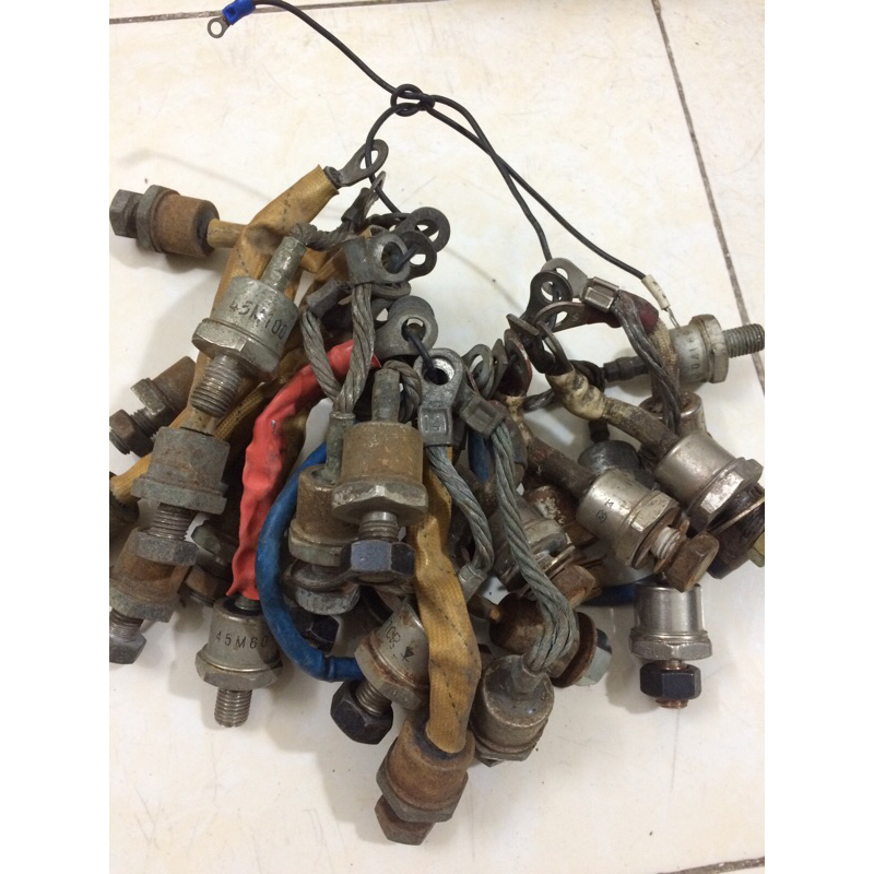 Diot tháo máy 100A