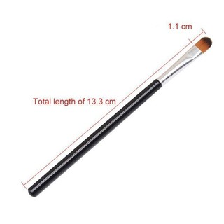 2 Cọ đánh phấn mắt, tán son môi tiện lợi