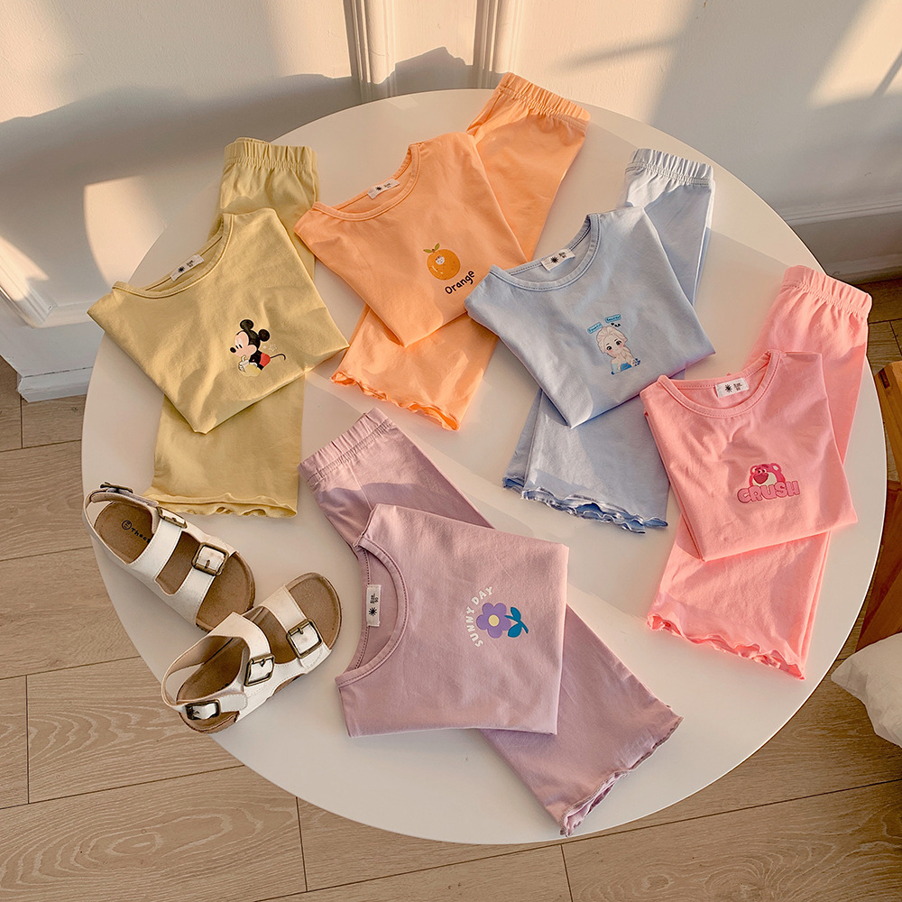 Bộ quần áo cộc tay cotton bé gái họa tiết Gấu dâu Lotso, quần áo trẻ em cao cấp – Phong cách Hàn Quốc