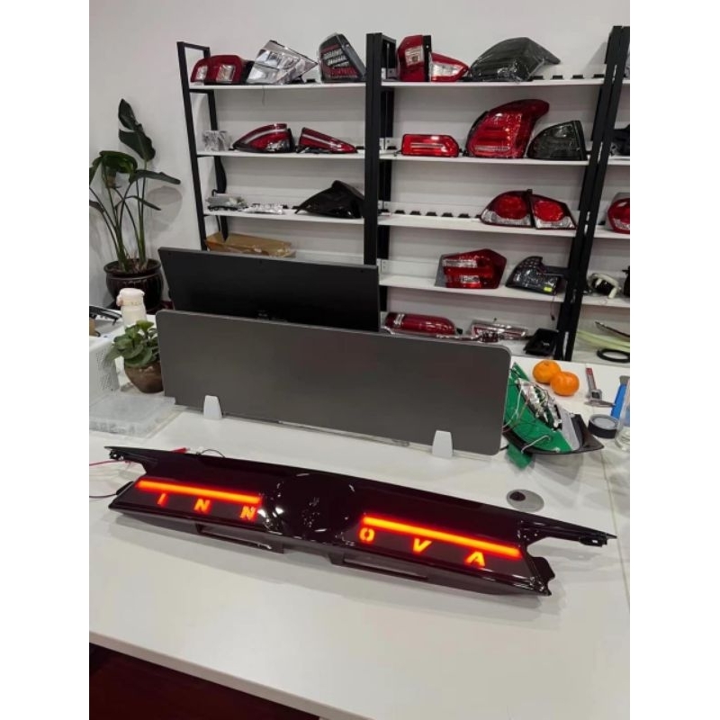 Đèn hậu Toyota Innova 2017-2022_Full đèn hậu và tay cốp