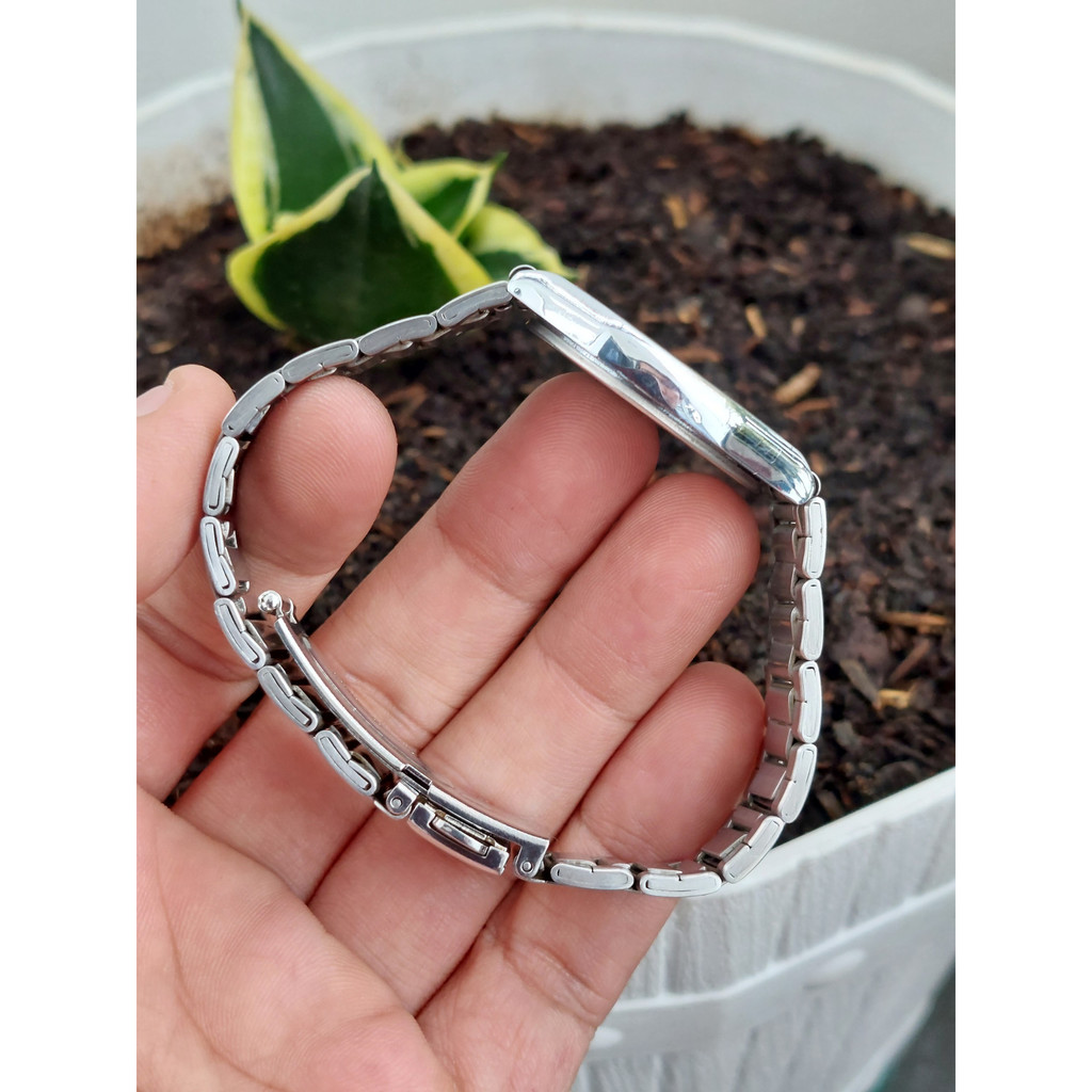 Đồng hồ nam Q&Q điện tử chạy pin hàng Si