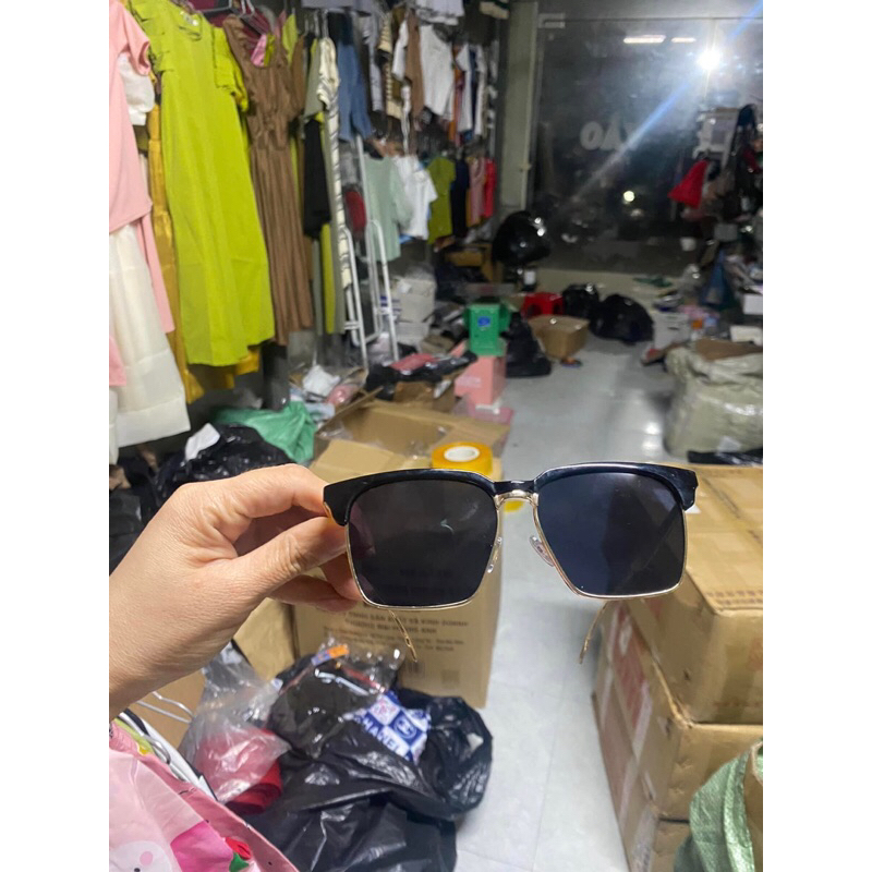 Kính mát gọng kim loại pha viền màu,kính râm vuông to