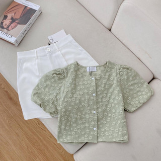 Áo Bigsize Nữ Mập Fashion Áo Kiểu Bigsize Áo Xanh Hoa Tay Phồng Quần Sooc Trắng Đủ Size 50-90kg AO0048