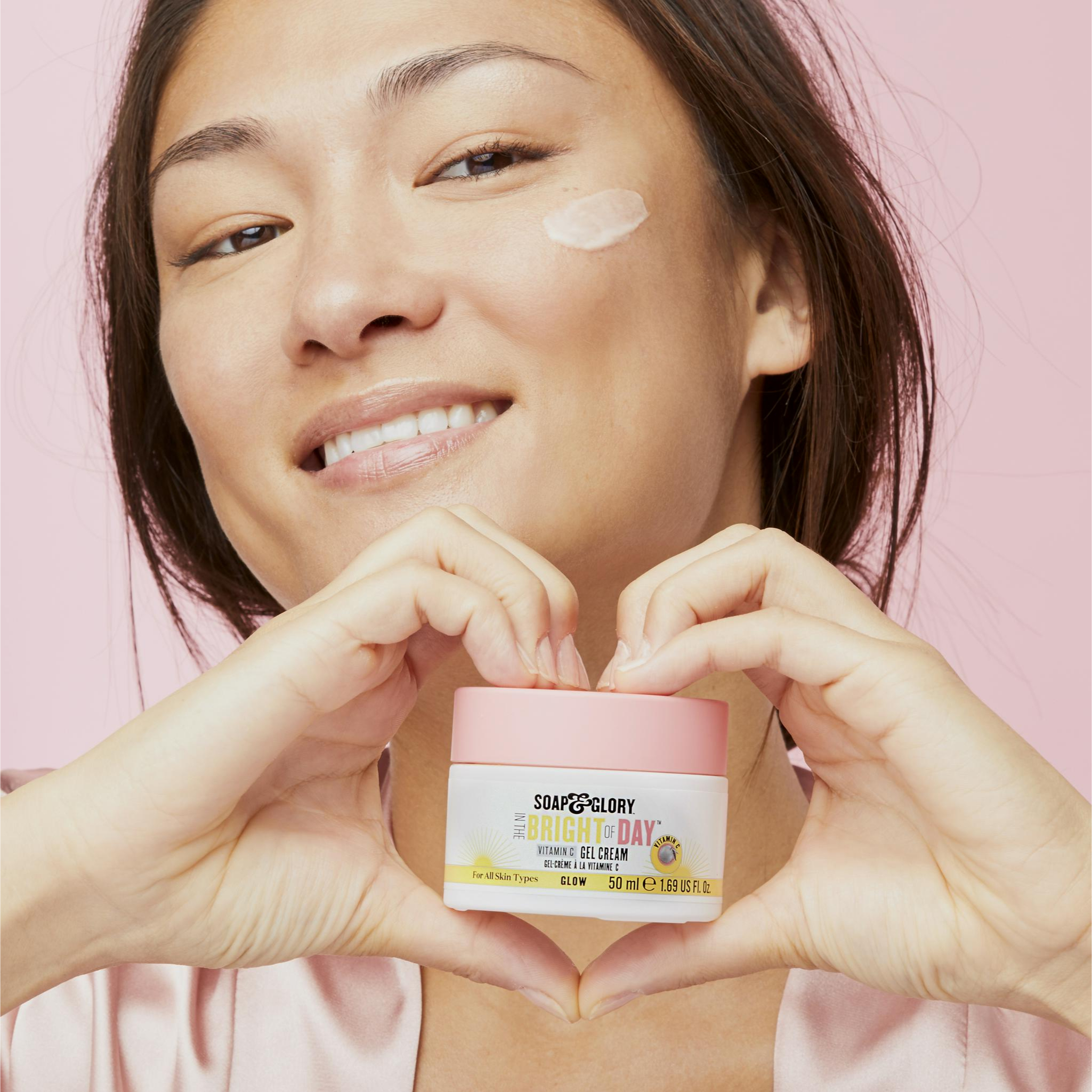 Kem dưỡng trắng da soap and glory bright day gel cream 50 ml