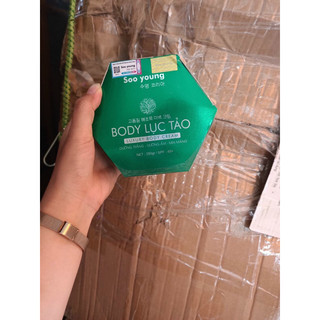 Kem body kích trắng lục tảo Soo Young