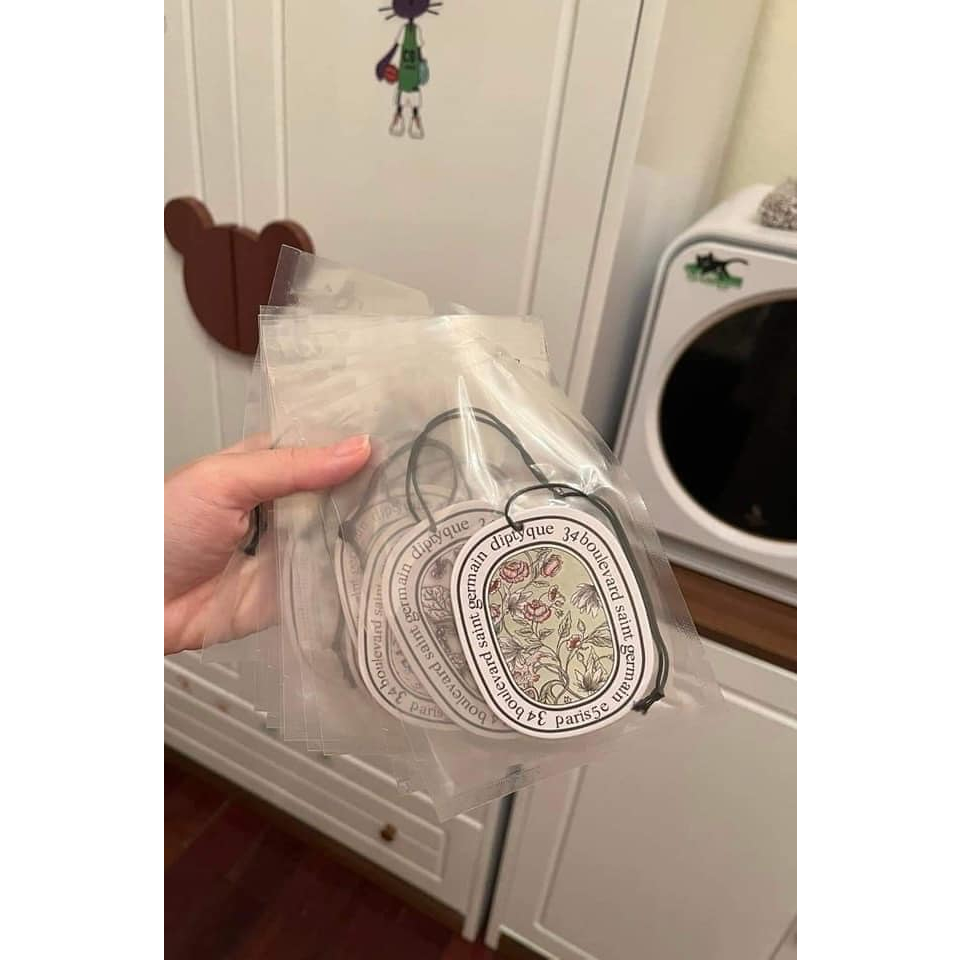 SÉT 10 Thẻ Thơm Treo Xe ô tô hương nước hoa khử mùi hôi, miếng thơm để xe ô tô thư giãn tươi mát, sang trọng