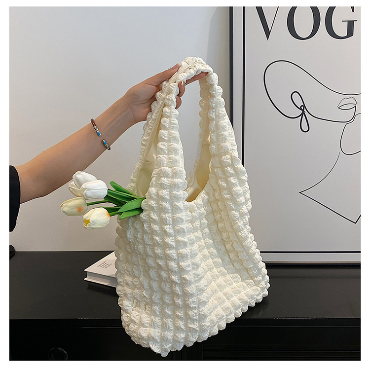 Túi  tote đeo vai dạng hình mây vải xốp cá tính, trẻ trung TVA50 Zavana