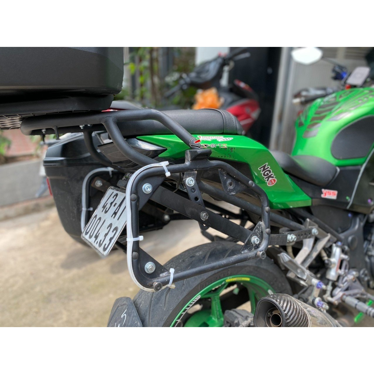 Baga sau Kawasaki Z300