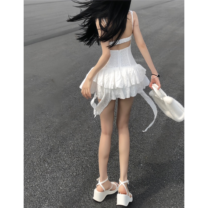 Đầm Dây Chiết Eo Dập Hoa Nổi Tua Rua Phối Tầng