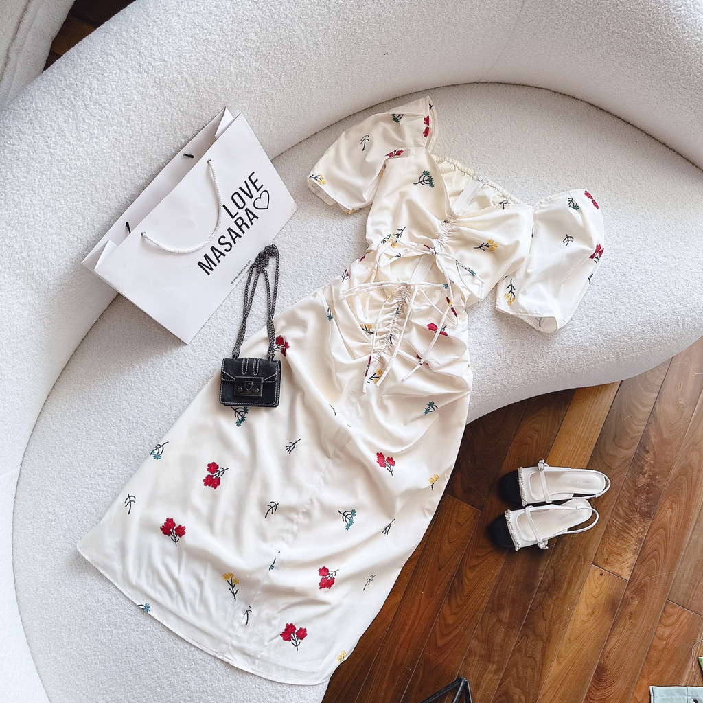 đầm rút dây ở ngực khoét eo in hình chery đỏ mọng hoarv2