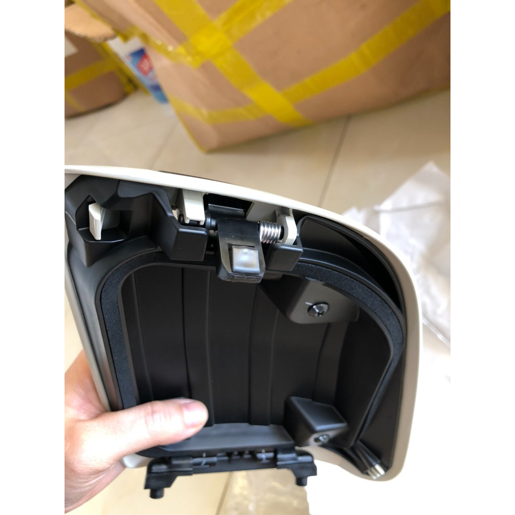 Bộ nắp hộc đồ XE SCOOPY 2023 CHÍNH HÃNG HONDA