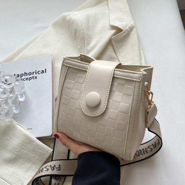 Túi xách nữ túi đeo chéo da bóng dáng vuông đơn giản dễ phối đồ SMN595 | BigBuy360 - bigbuy360.vn