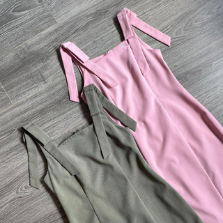 Đầm midi nữ hai dây