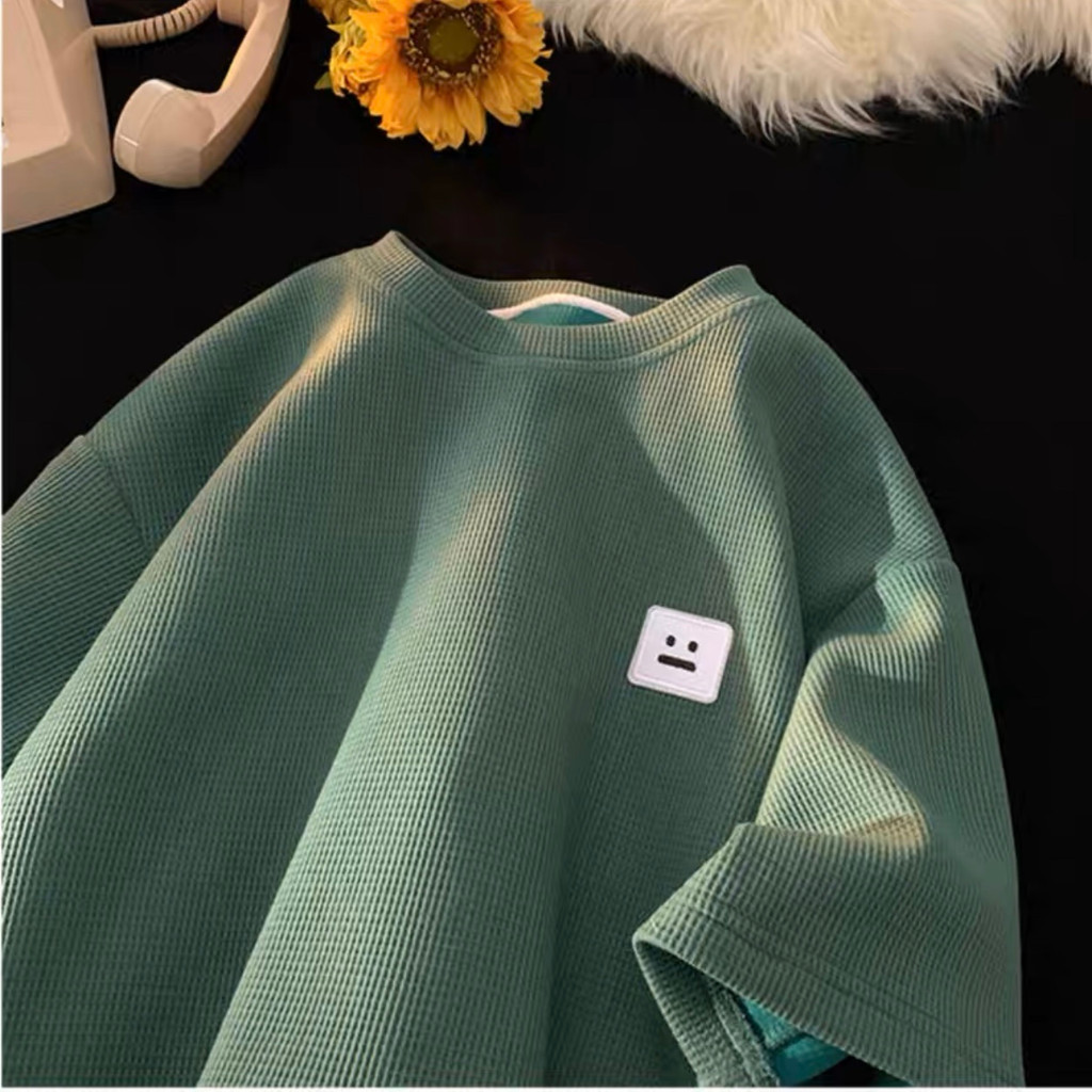 Áo Thun Nam Nữ Chất Cotton Tổ Ong Thêu Logo Mặt Cười, Áo Phông Unisex Cho Mùa Hè Năng Động