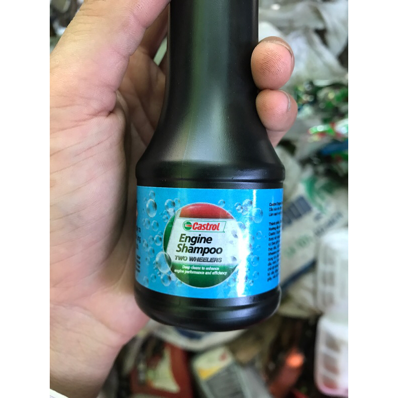 súc động cơ castrol engine shampoo 70 ml