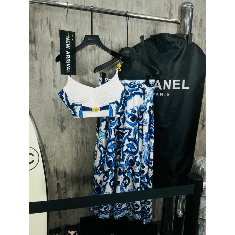 Set bộ váy Ver.sace sang xịn phối tag vang