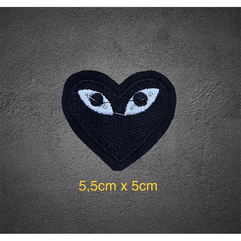 Sticker , logo thêu hình trái tim