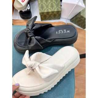 Dép thời trang nữ tai thỏ, dép nữ kẹp ngón đế bằng chất liệu da mềm đế răng cưa Sóc Shoes
