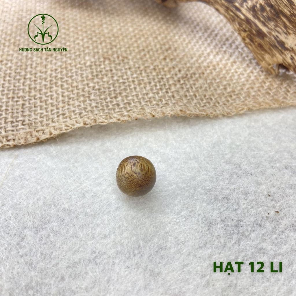 (1 HẠT) Vòng tay trầm hương Tân Nguyên, vòng phong thủy, vòng trầm hương nam được làm từ trầm tốc thiên nhiên 12 li