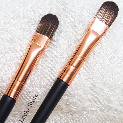 Cọ Phấn Mắt Vacosi Mi Dưới E03