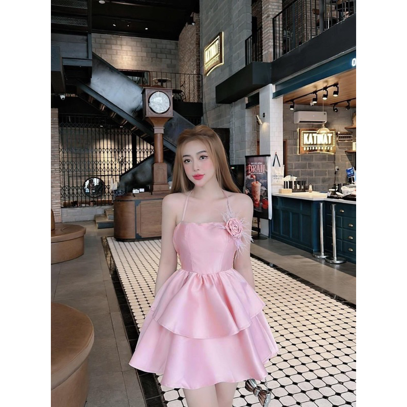 Đầm Dây Tapta Đính Hoa Lông Vũ Dáng Xoè Tầng Cúp Mút Ngực