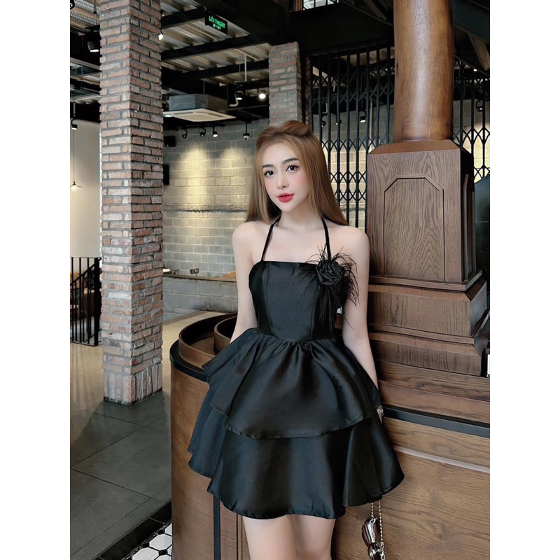 Đầm Dây Tapta Đính Hoa Lông Vũ Dáng Xoè Tầng Cúp Mút Ngực