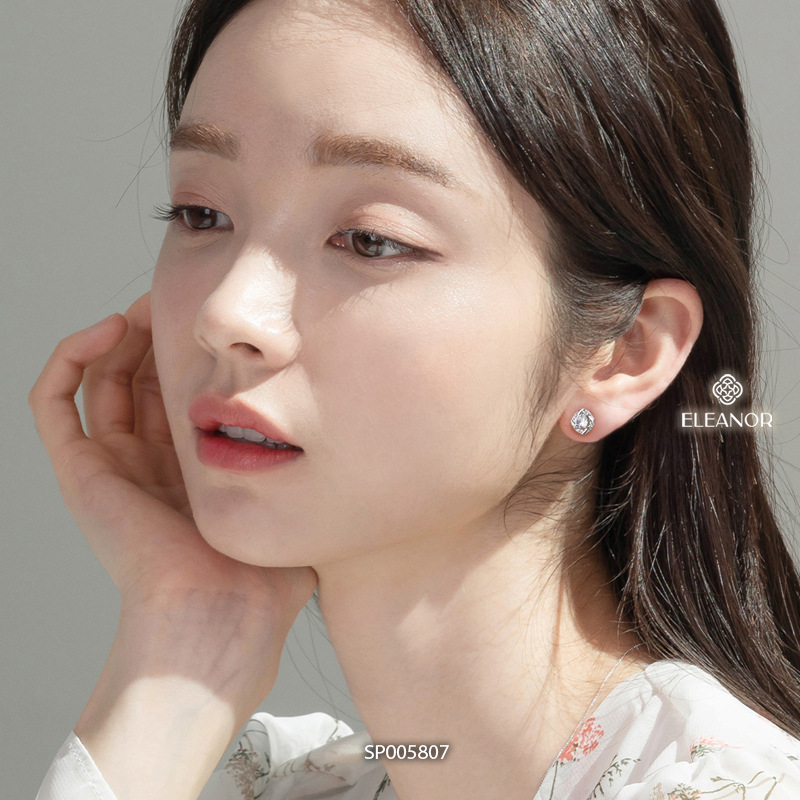 Bông tai nữ chuôi bạc 925 Eleanor Accessories hình hoa đính đá phụ kiện trang sức 5807