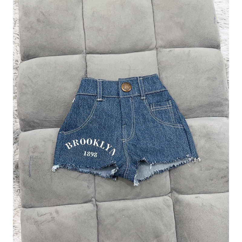 Quần jeans đùi bé gái