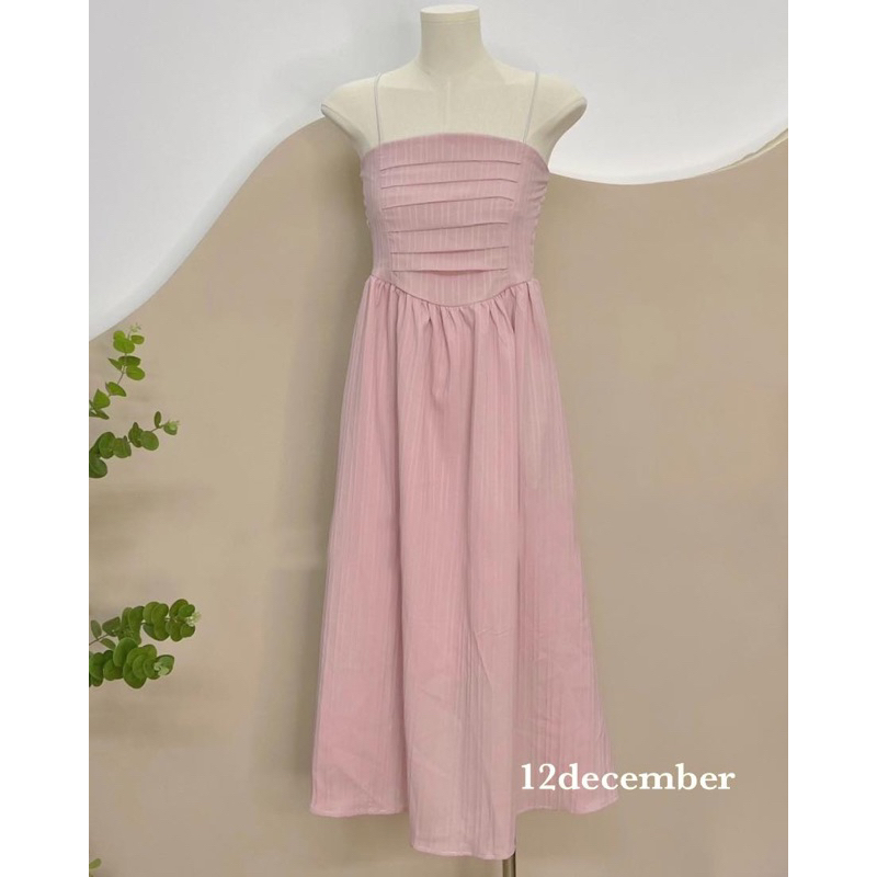 Váy 2 dây xếp ly ngang