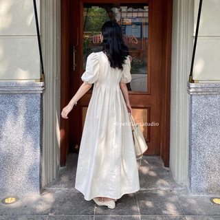 𝐒𝐚𝐫𝐚𝐡 𝐃𝐫𝐞𝐬𝐬 𝐋𝐢𝐧𝐞𝐧 (Váy dáng dài tay bồng)