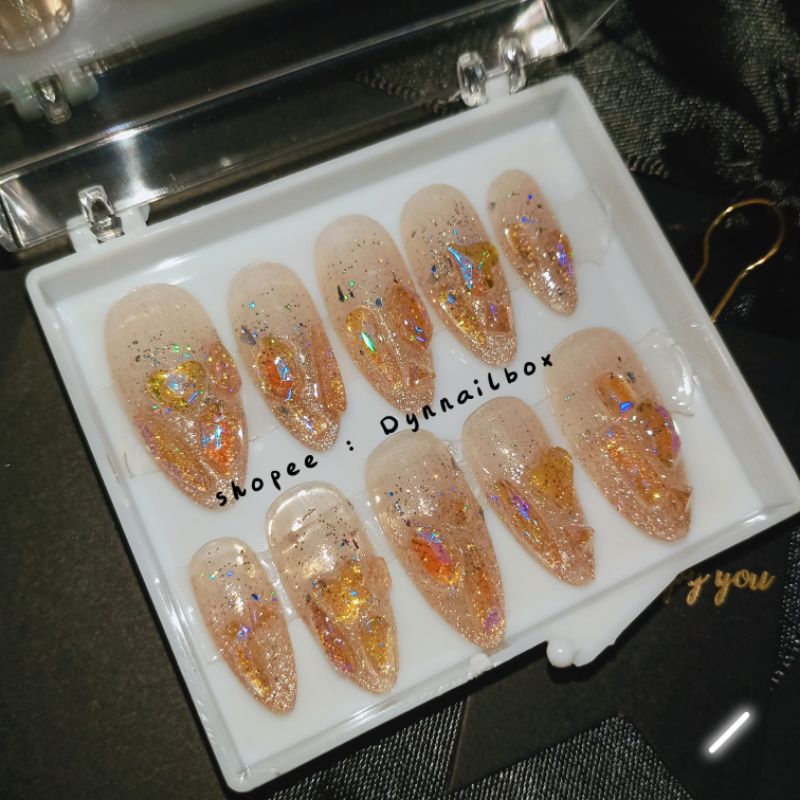 Móng tay giả, nailbox màu nude kim tuyến 1