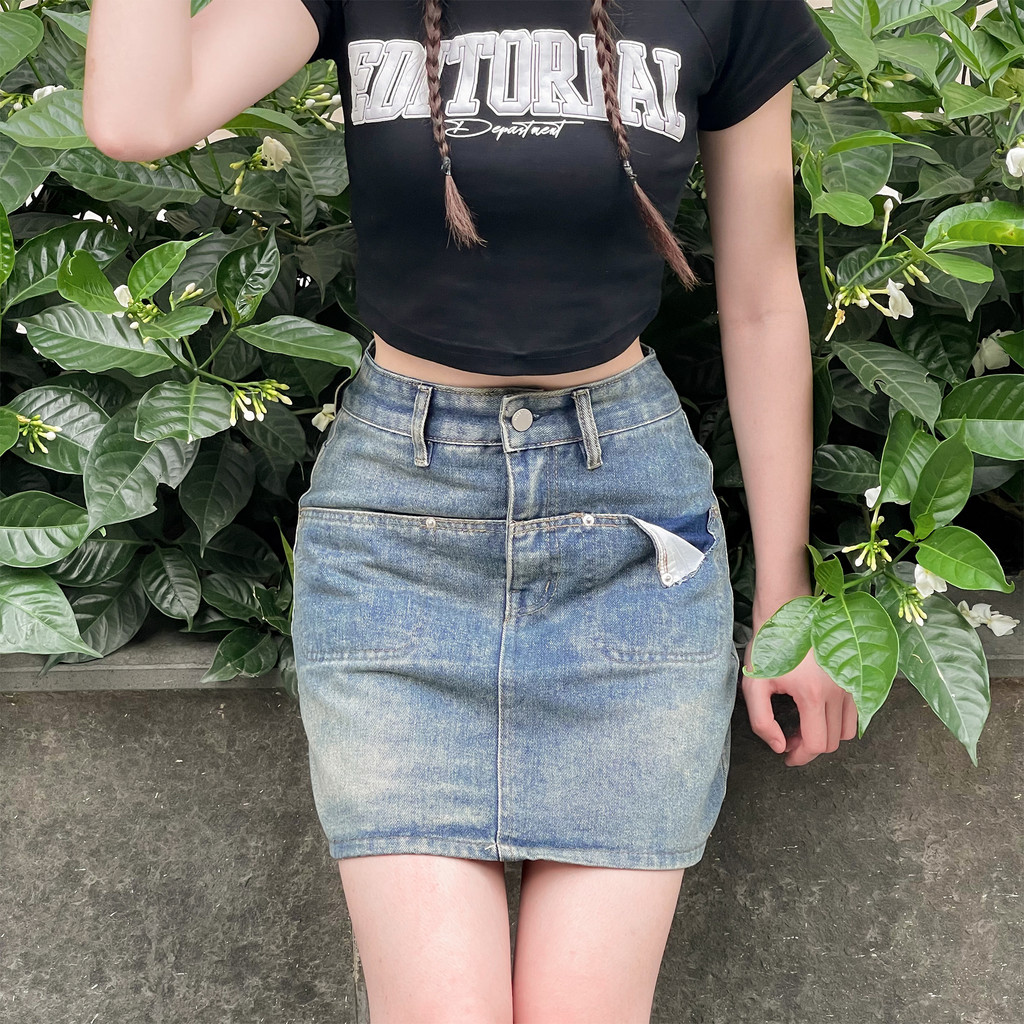 Chân váy ngắn jean chữ A cạp cao lai cuốn, chân váy jeans baggy túi trái rách S4BL02 - Jeanboo