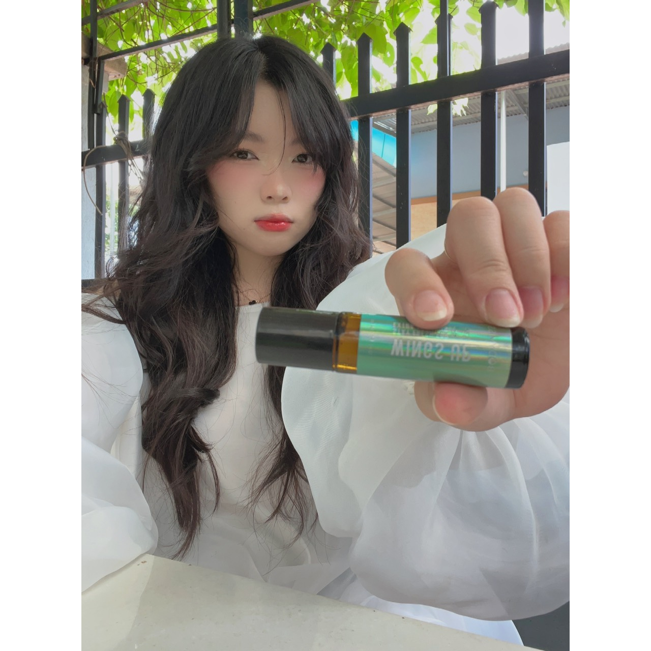 Lăn nách khử mùi hôi, dưỡng trắng da vùng nách sau 1 tuần,  chiết xuất lá trầu không MILAGANICS 10ml (Thỏi)