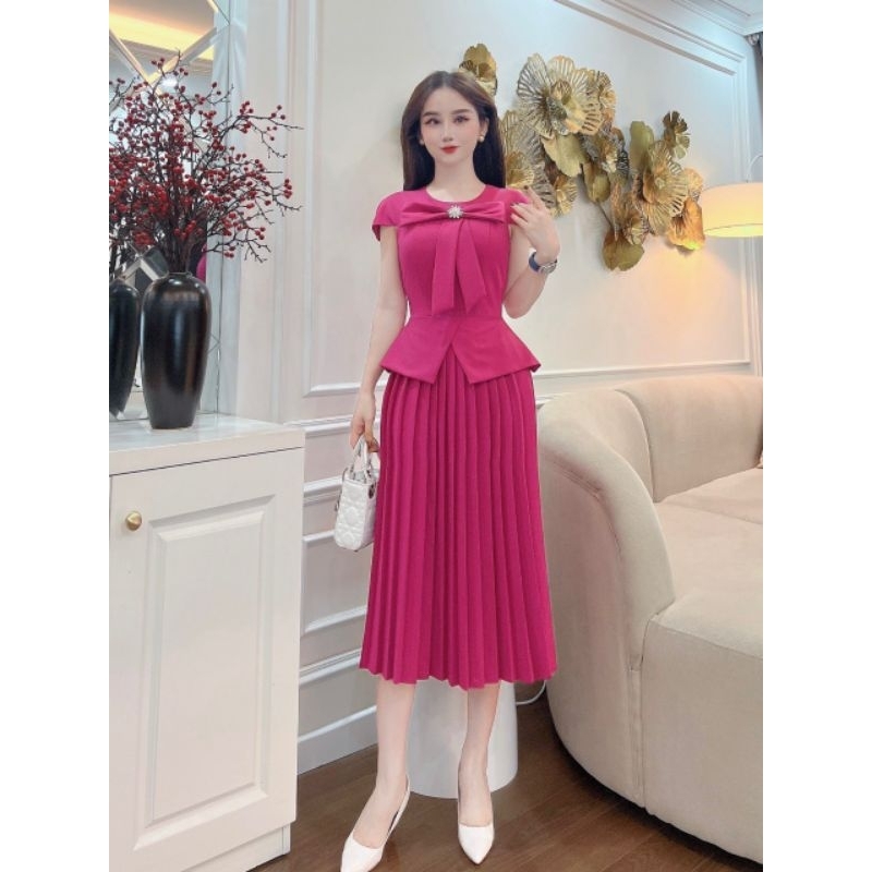 Đầm hồng dập ly 730k