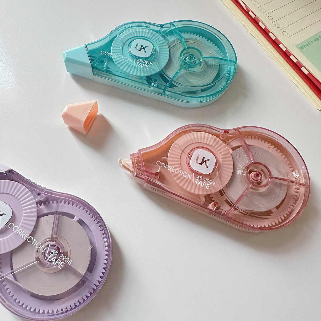 Bút xóa kéo UK lõi dài 30m, che phủ tốt BXK03